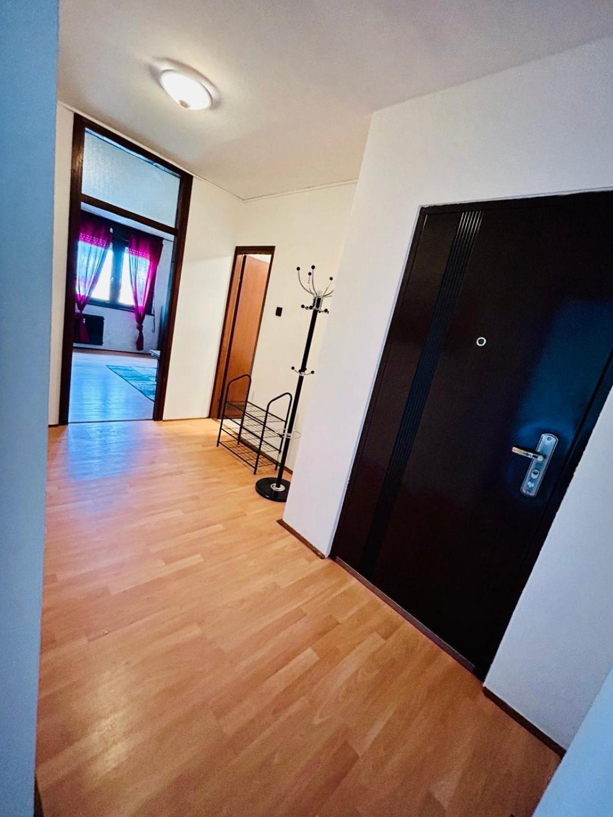 Fly By Suite - Zagreb Airport - 0-24H Self Check In&Out - Parking On Site Velika Gorica Exteriér fotografie