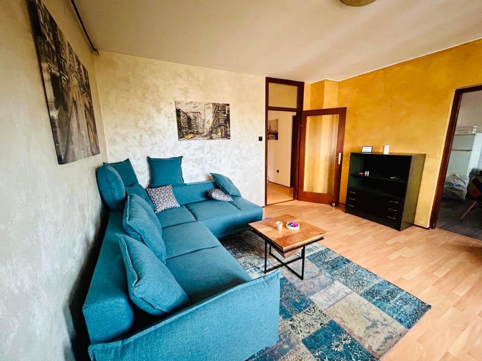 Fly By Suite - Zagreb Airport - 0-24H Self Check In&Out - Parking On Site Velika Gorica Exteriér fotografie