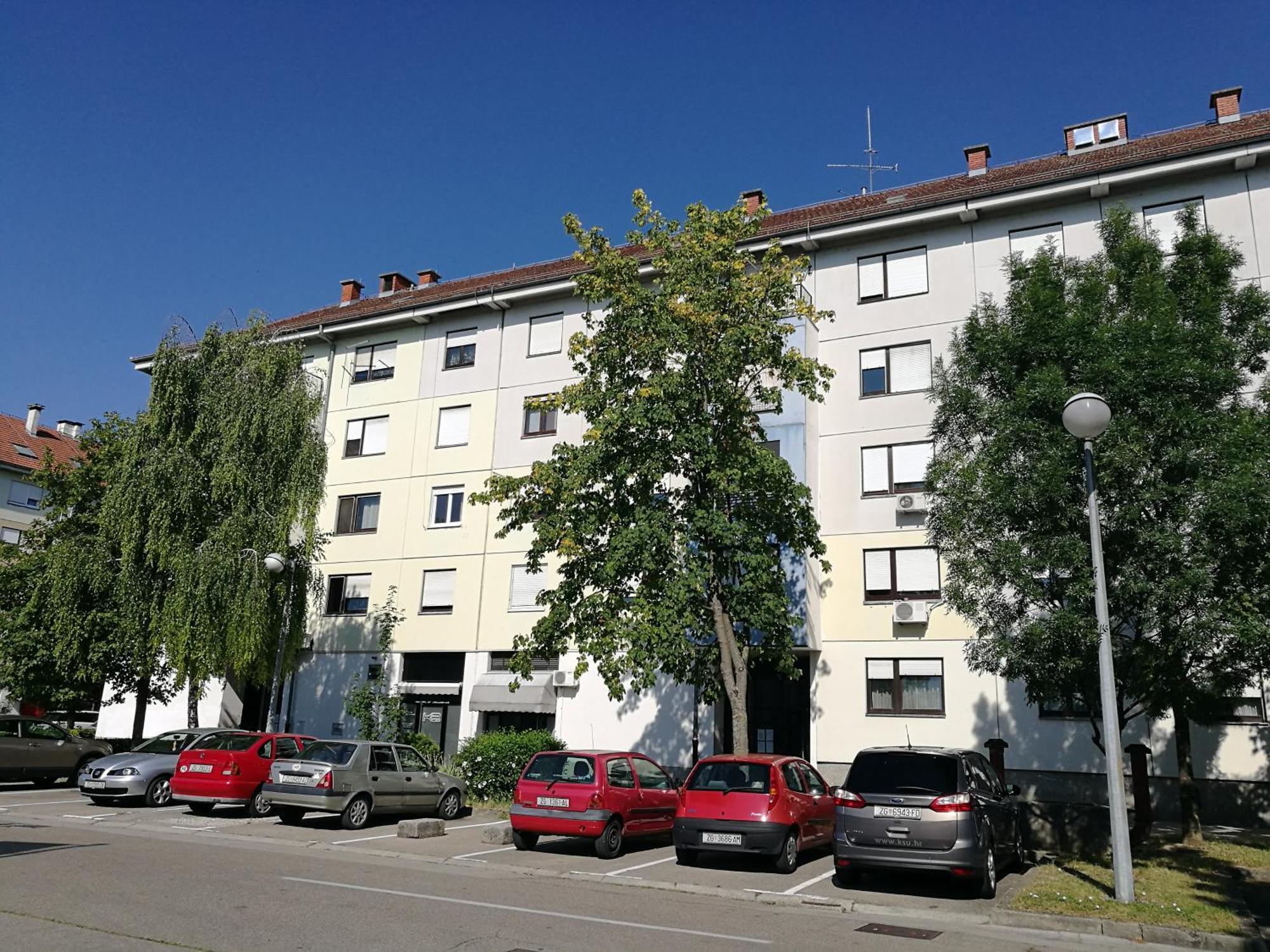 Fly By Suite - Zagreb Airport - 0-24H Self Check In&Out - Parking On Site Velika Gorica Exteriér fotografie